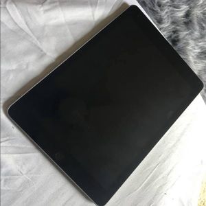 iPad 6th generation 32gb